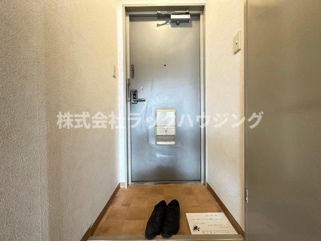 玄関　【お部屋さがしはラックハウジングにお問合せ下さいませ♪】