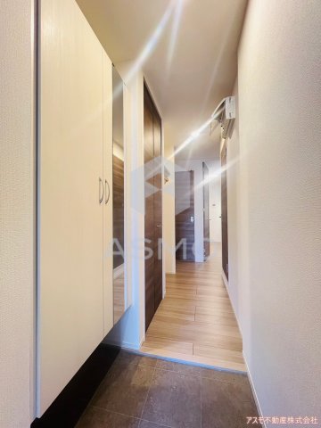 玄関　同マンション別部屋　参考写真