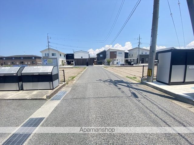 その他　前面道路（その他）まで0m