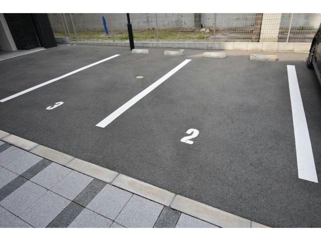 駐車場　駐車場