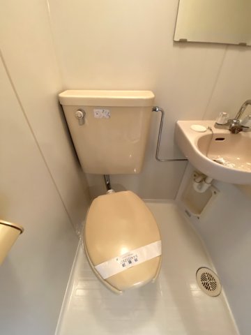 トイレ　別部屋写真参考