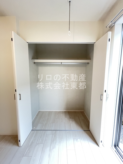 収納　パイプハンガー付き☆畳まず衣類を掛けることができます♪