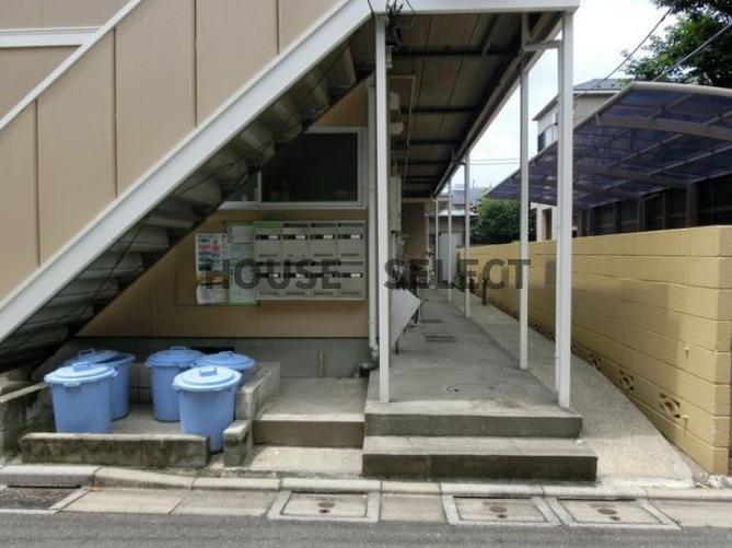 小田急線 祖師ケ谷大蔵駅 徒歩7分 2階建 築38年の外観写真
