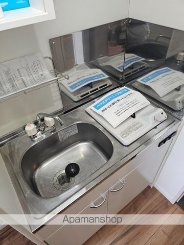 京成押上線 京成曳舟駅 徒歩8分 3階建 築8年のキッチン写真