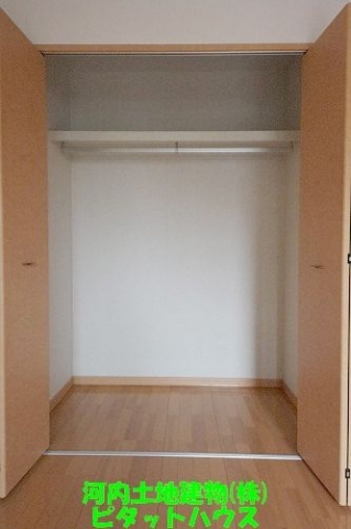 収納　洋室　クローゼット　同間取り別部屋