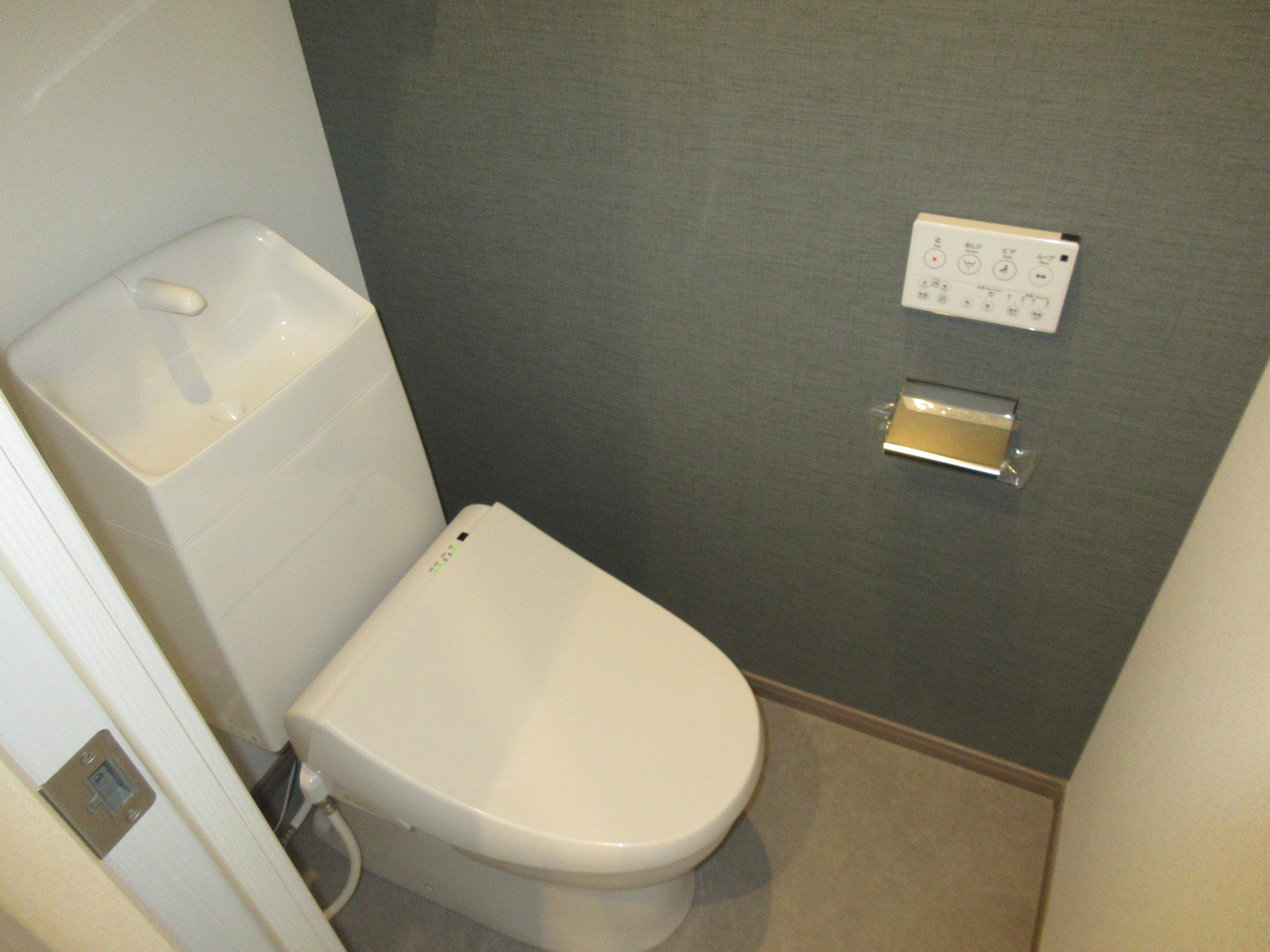 ＪＲ阪和線 南田辺駅 徒歩2分 4階建 築1年のトイレ写真