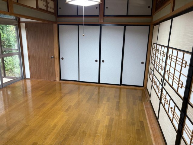 アルバプレイス加島町の居間写真