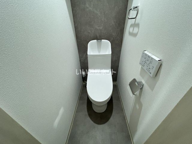 クリエオーレ田辺のトイレ写真