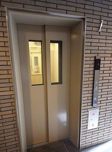 ロビー