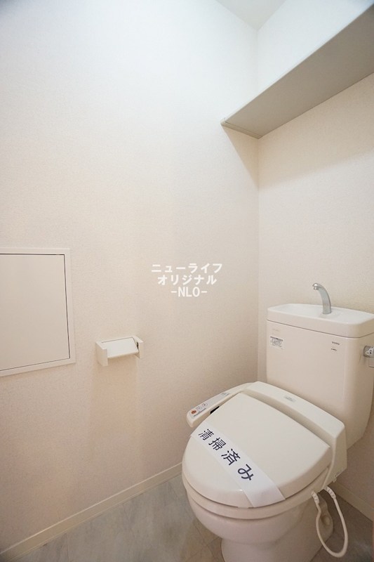 トイレ　トイレには快適な温水洗浄便座付