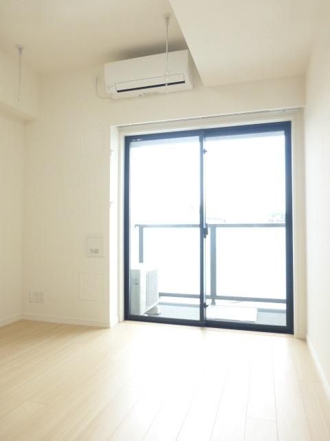 居室・リビング　内観※別部屋参考写真