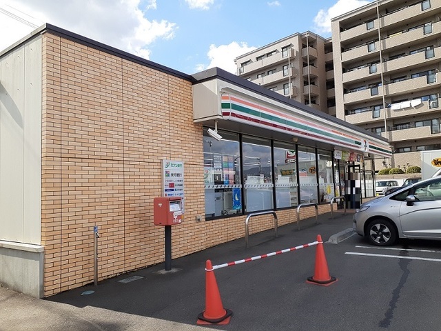 コンビニ　セブンイレブン野田町３丁目店（コンビニ）まで650m