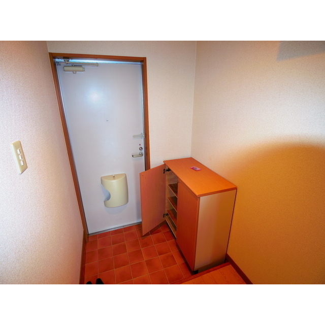 サンライズやまとの玄関写真
