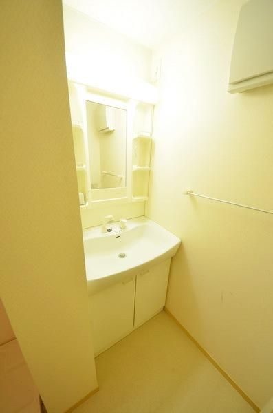 洗面設備　♪朝・晩の強い味方、シャンプードレッサー♪