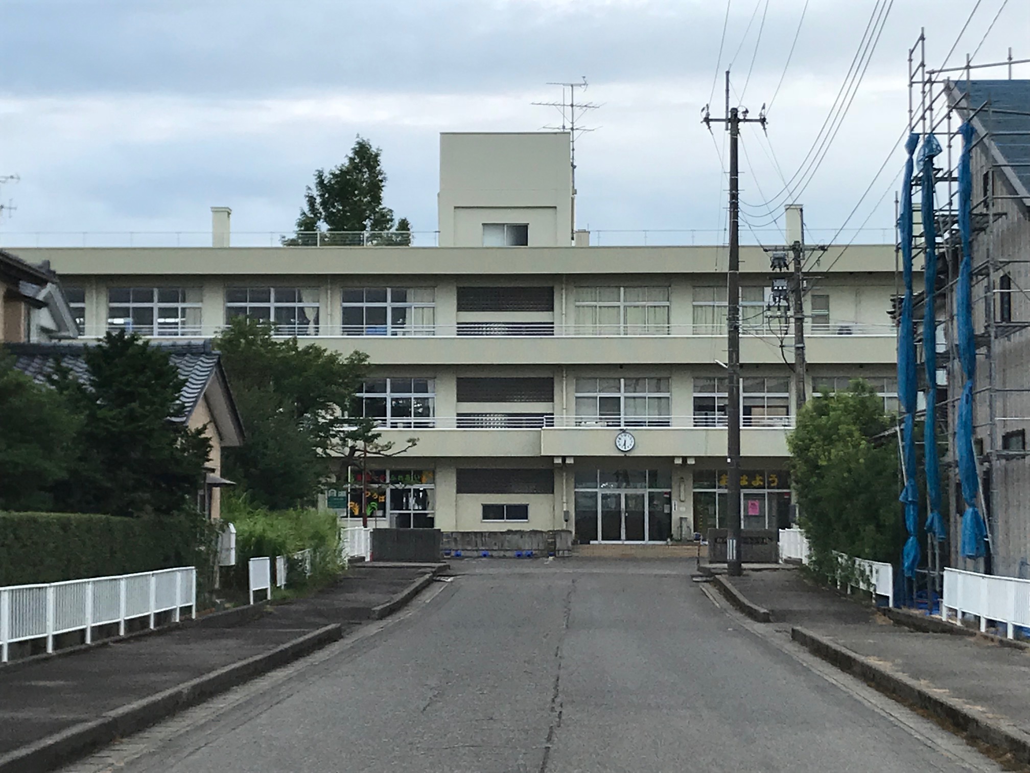 【ハピネスの小学校】