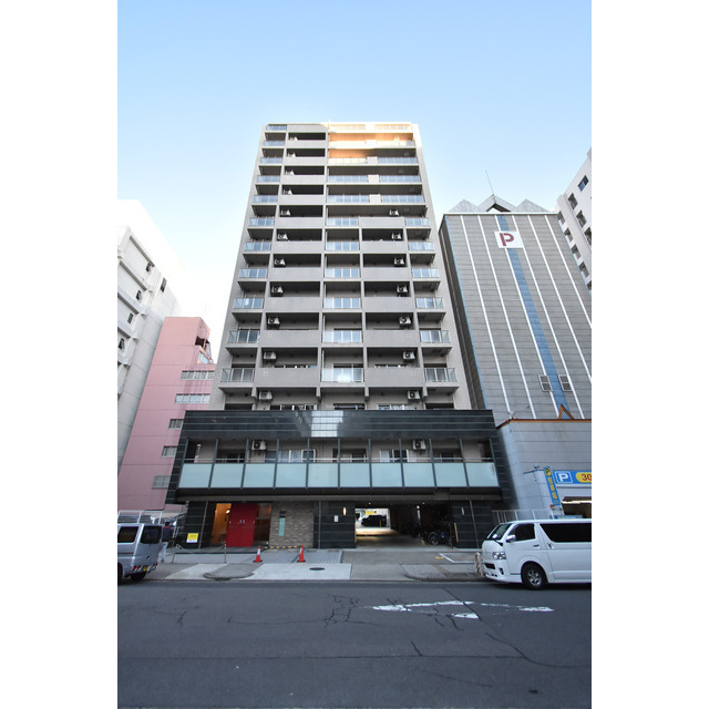 愛知県名古屋市中区栄２の賃貸マンションの外観