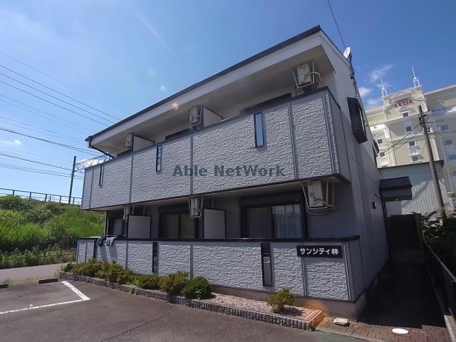 岐阜市領下のアパートの建物外観