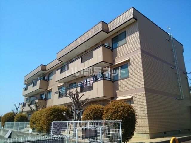 堺市中区毛穴町のマンションの建物外観