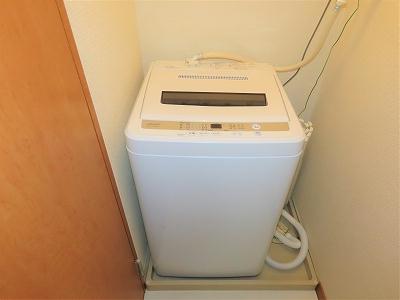 その他設備　洗濯機も付いています