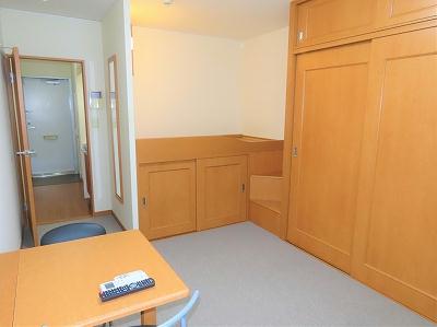 居室・リビング　家具家電が備え付けのお部屋です