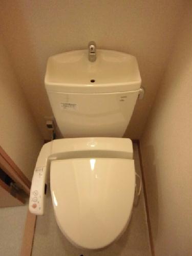 トイレ　バス、トイレ別です。