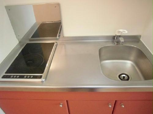 キッチン　二口電気コンロです。