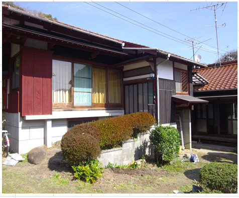 上条貸家の建物外観