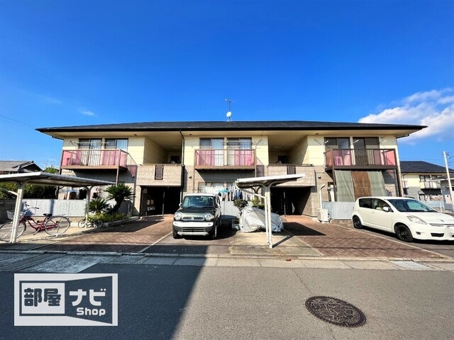 【フォブール龍雲Bの建物外観】