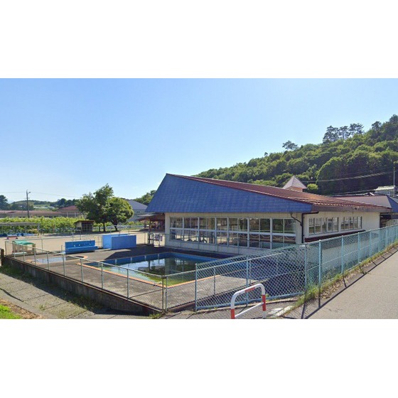 幼稚園・保育園　山吹保育園（幼稚園・保育園）まで297m