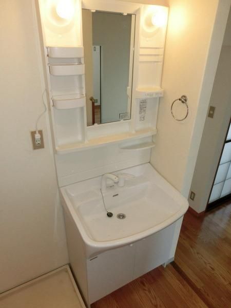 洗面設備　便利なシャンプードレッサー