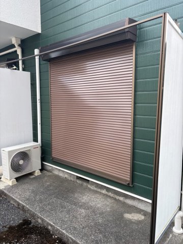 セキュリティ　１階でも防犯シャッターがあるので安心です♪