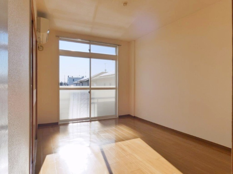 居室・リビング　図面と現状に相違がある場合には現状を優先