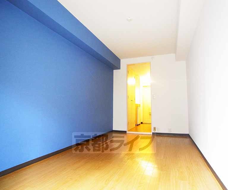 居室・リビング　アクセントクロス付のお部屋です