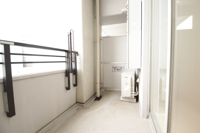 バルコニー　※別室の参考写真の為、現況優先です。