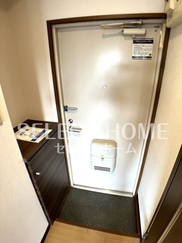 玄関　落ち着いた玄関です 同型タイプ