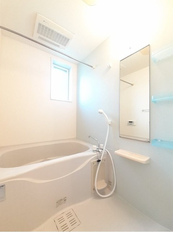 バス・シャワールーム　図面と現状に相違がある場合には現状を優先