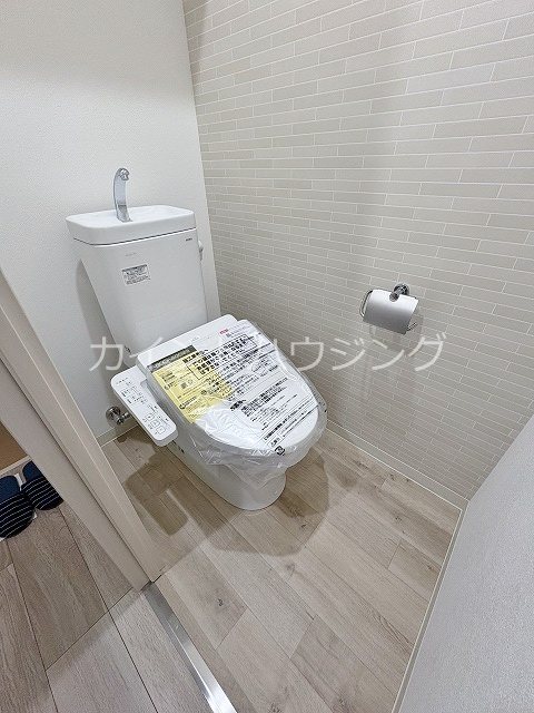 トイレ　温水洗浄便座