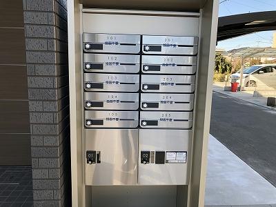 エントランス　集合ポスト