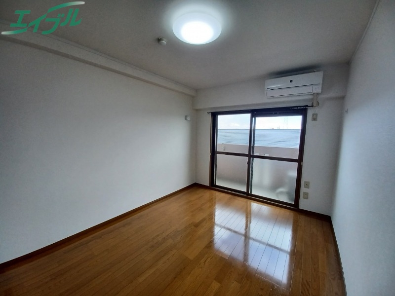 居室・リビング　別部屋４Ｎ、同タイプの写真です