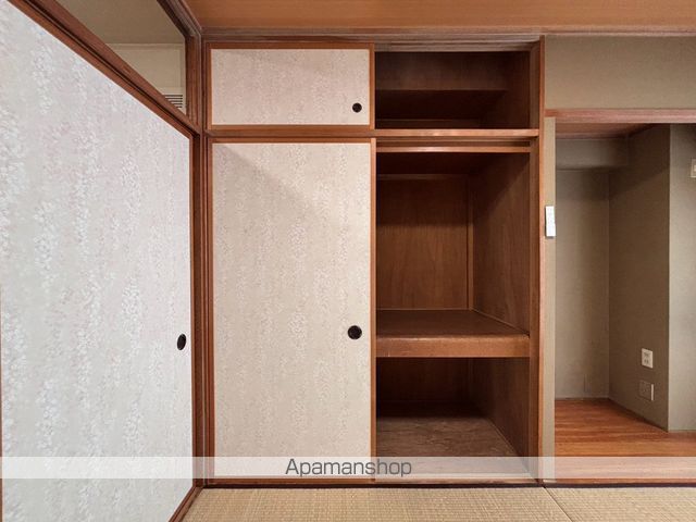 コープ野村万代の内装写真