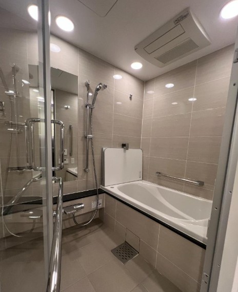 バス・シャワールーム　バス※別部屋参考写真