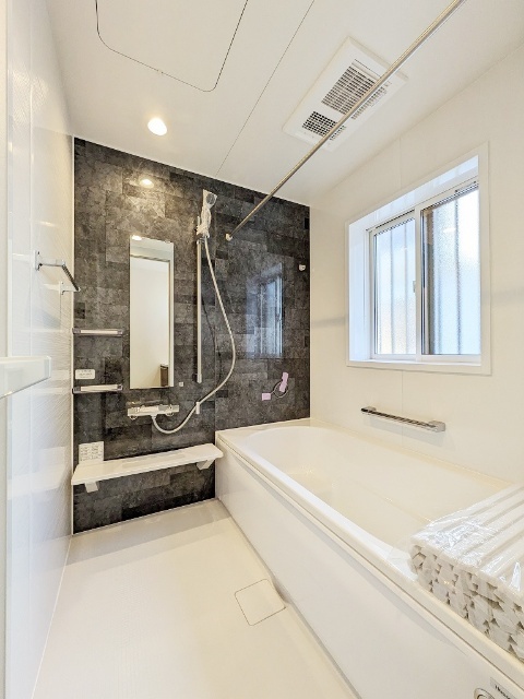 バス・シャワールーム　追い焚き・浴室乾燥機付き