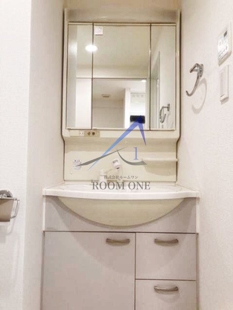 洗面設備　洗面台です。