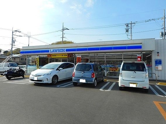 コンビニ　ローソン神辺湯野店（コンビニ）まで650m