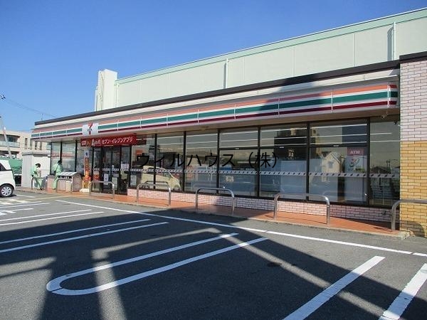 コンビニ　セブンイレブン堺鳳西町1丁店（コンビニ）まで429m