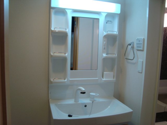 洗面設備　洗髪洗面化粧台