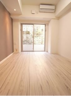 居室・リビング　別タイプ参考写真　コンシェリア後楽園　文京区小石川2