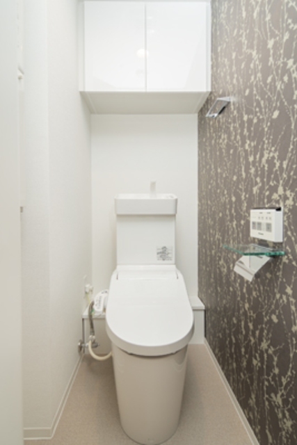 トイレ　※写真は同タイプ住戸です。