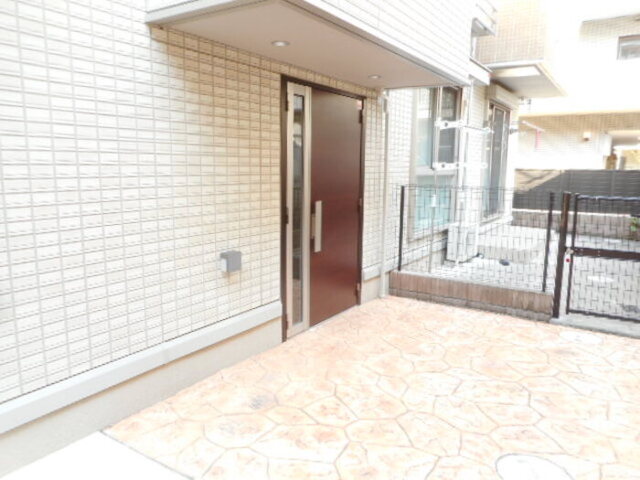 エントランス　エントランス