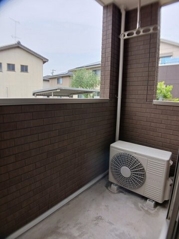 バルコニー　外からの目が気にならないバルコニーで洗濯物が干せます
